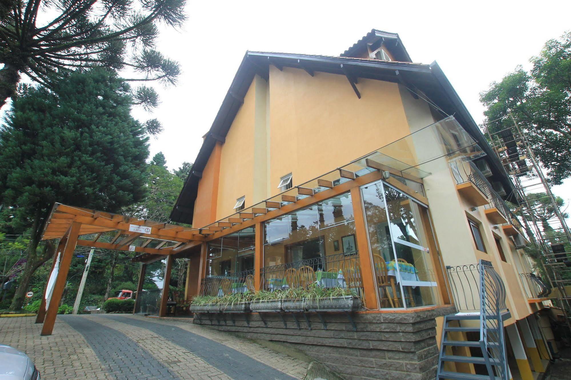 Pousada Aguia Branca Gramado Zewnętrze zdjęcie